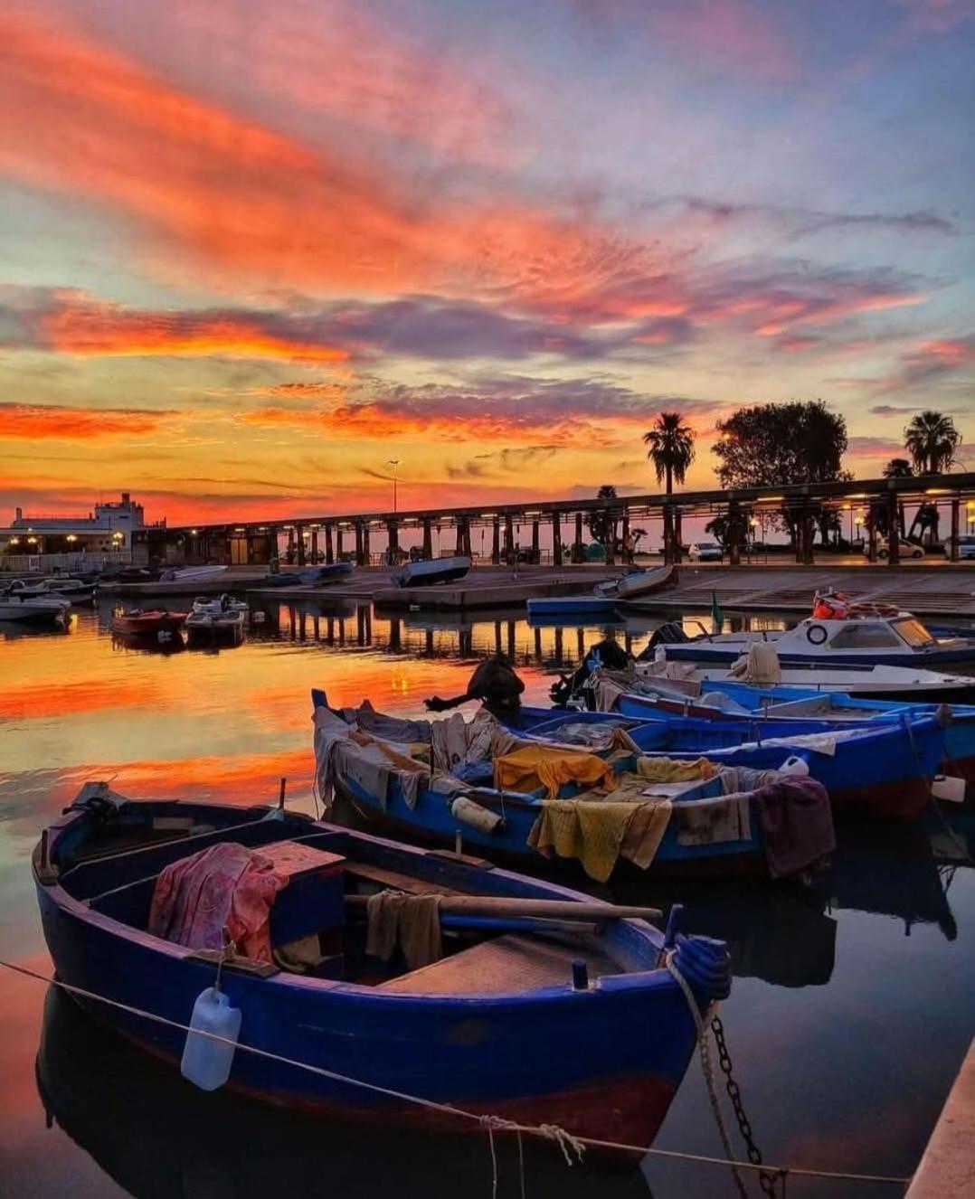 Bari Old City Suite Bagian luar foto